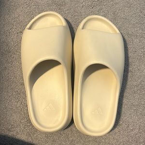Bone Yeezy slides!